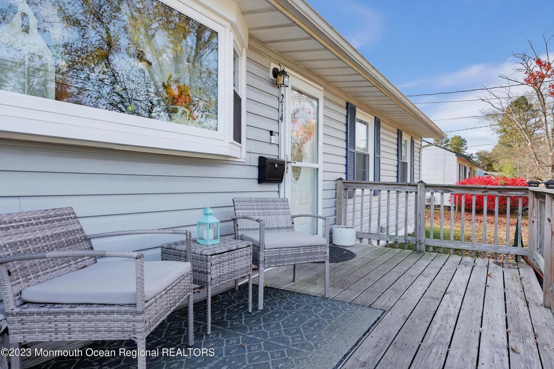 Photo of 214 Orangewood Drive