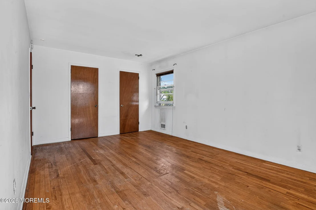 Photo of 110 Iris Drive