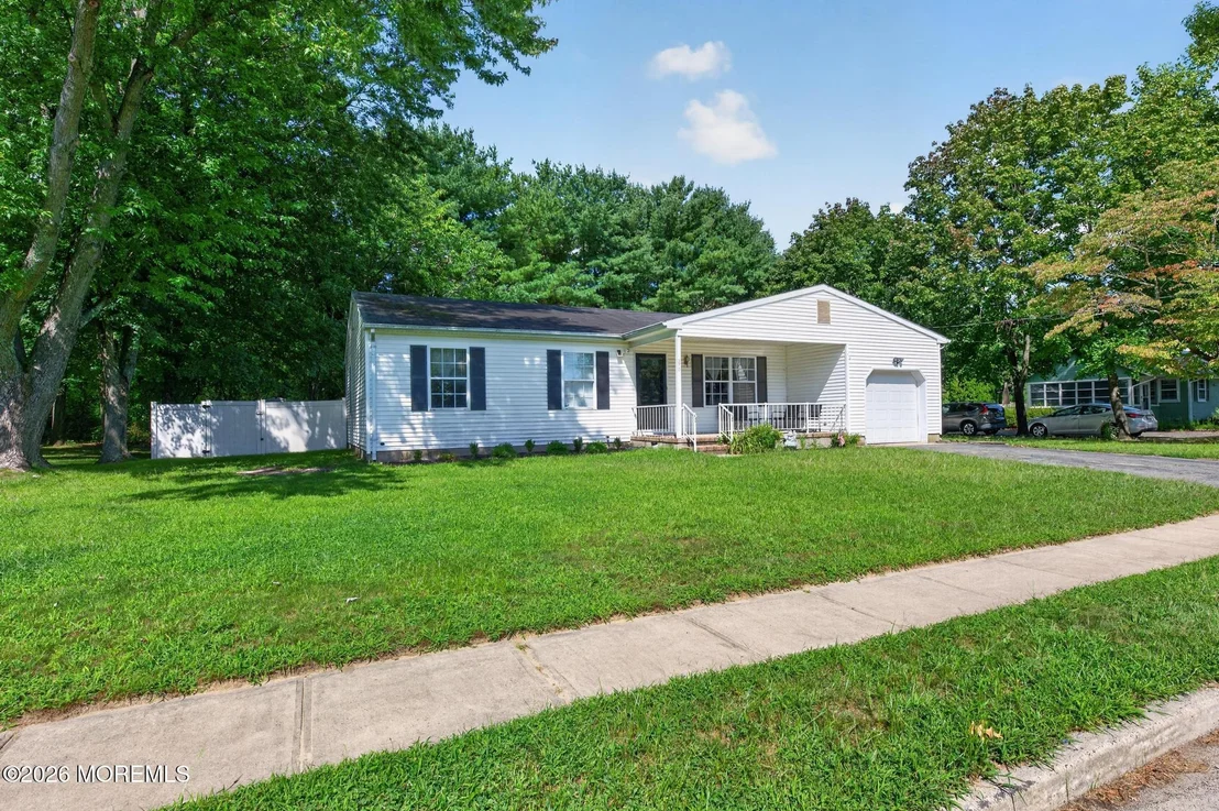 Photo of 370 Elm Lane
