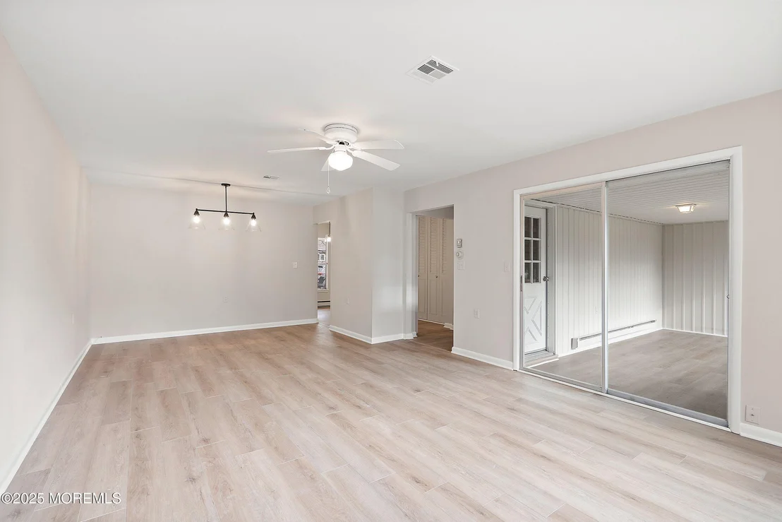 Photo of 1087B Argyll Circle