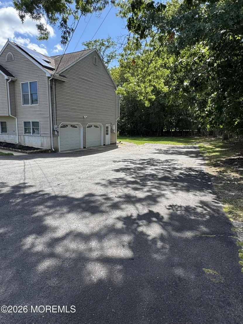 Photo of 21 Sylvan Boulevard