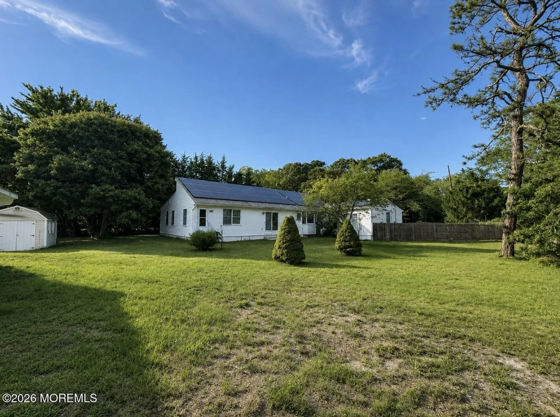 Photo of 565 Azalea Drive