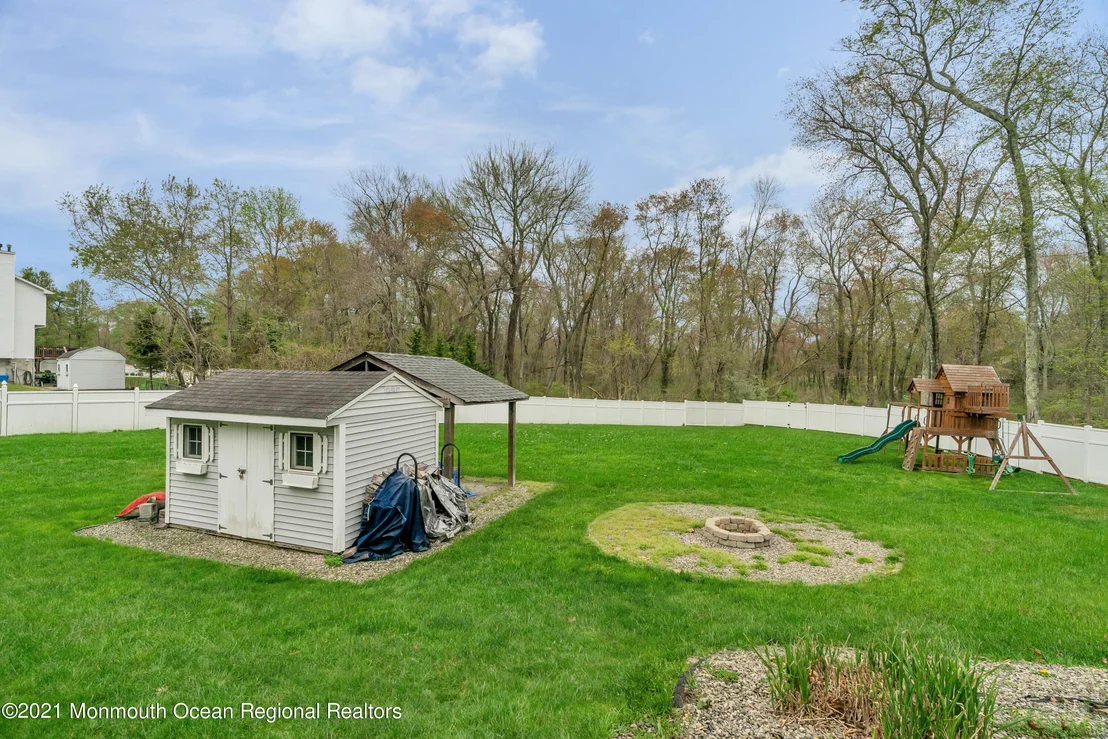 Photo of 7 River Edge Drive