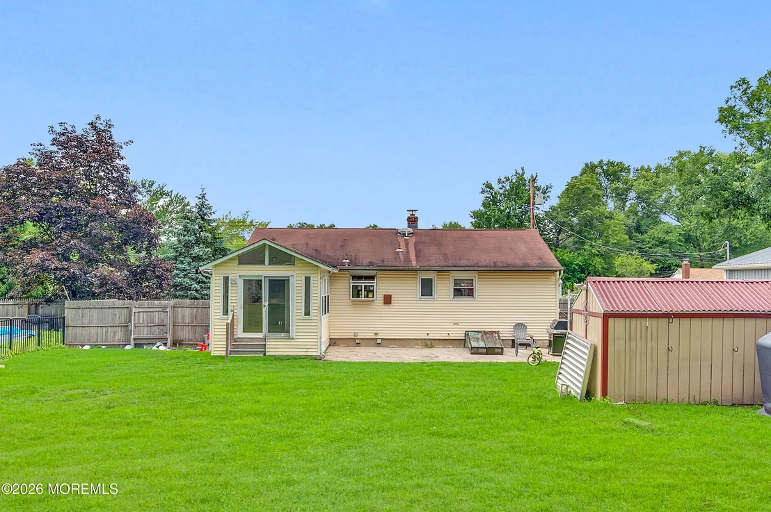 Photo of 11 Lawrence Avenue