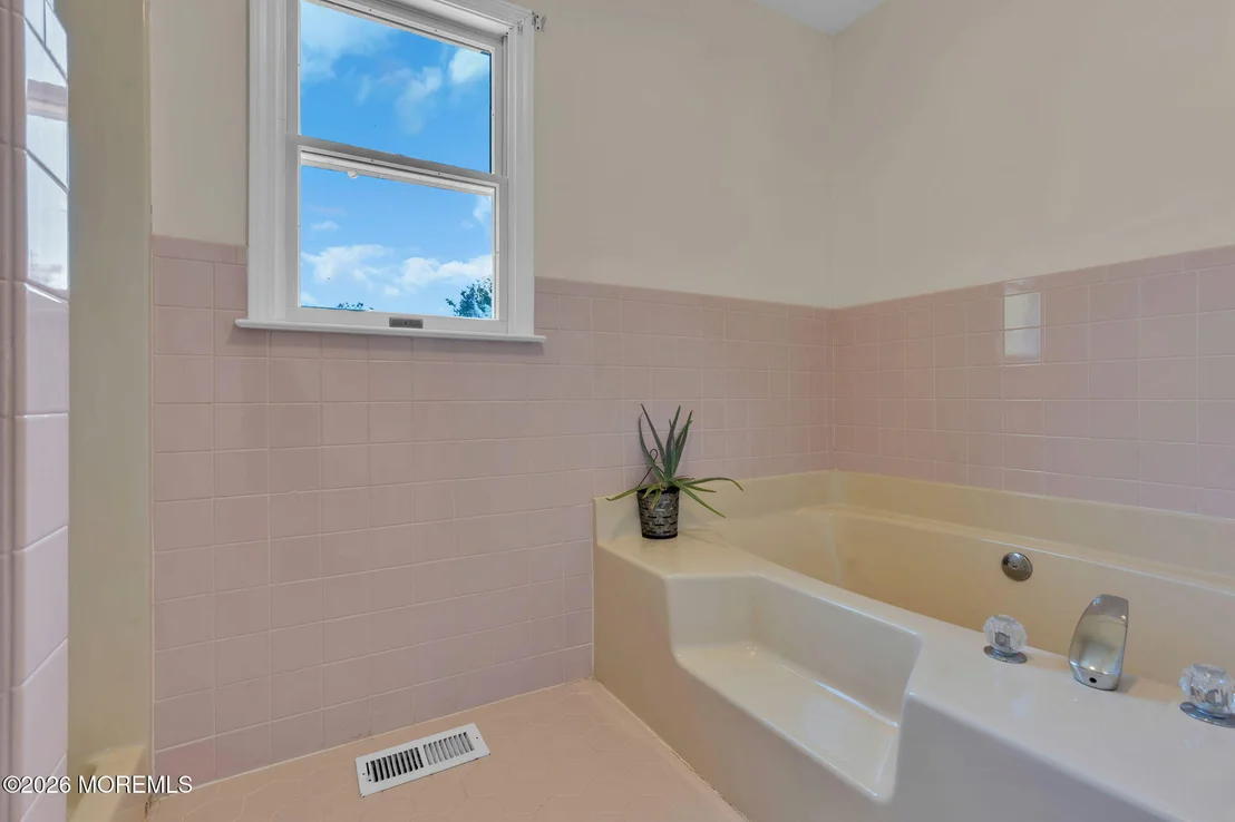 Photo of 162 Millstone Road
