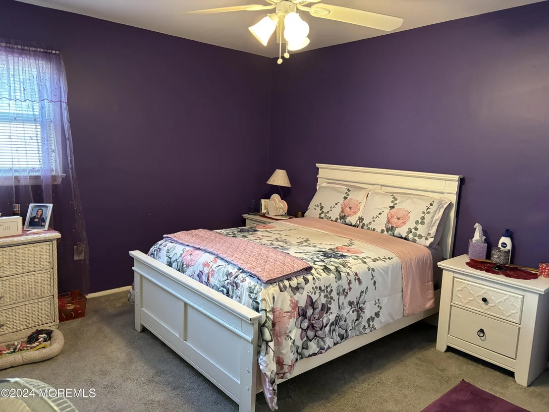 Photo of 412 Lawrence Drive