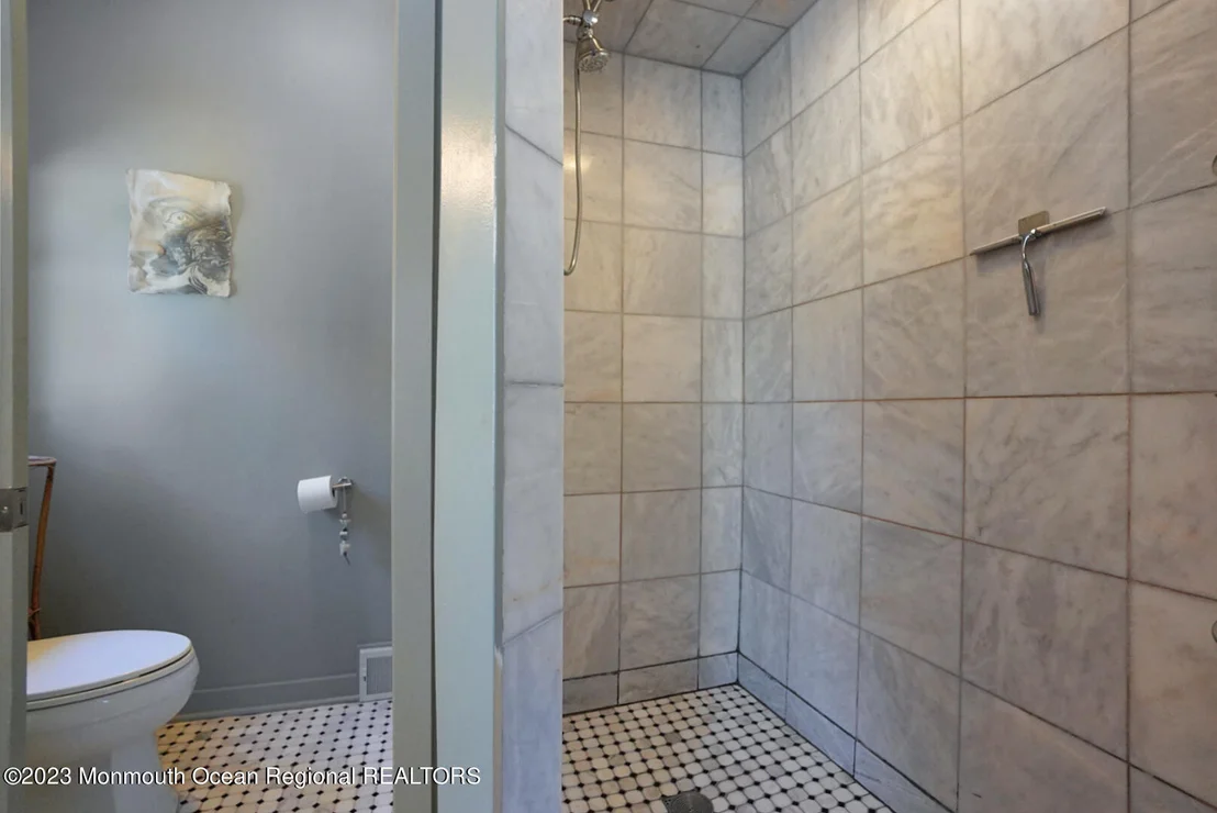 Photo of 175 Delaware Avenue