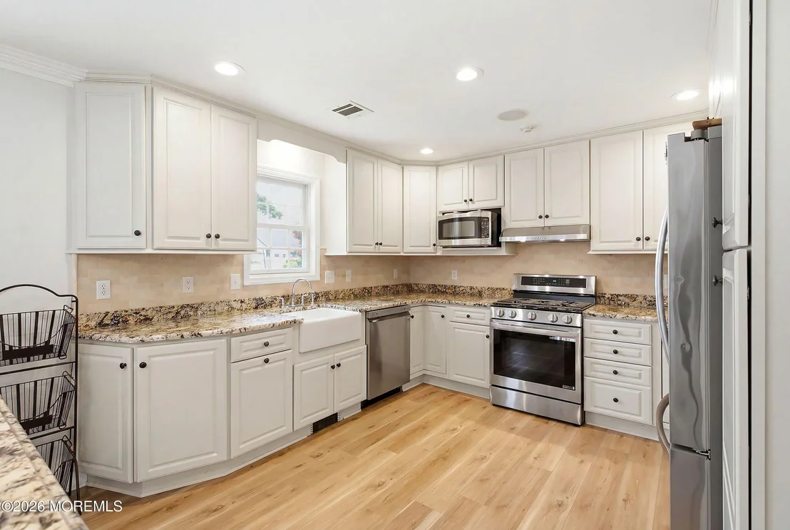 Photo of 406 Laurel Boulevard