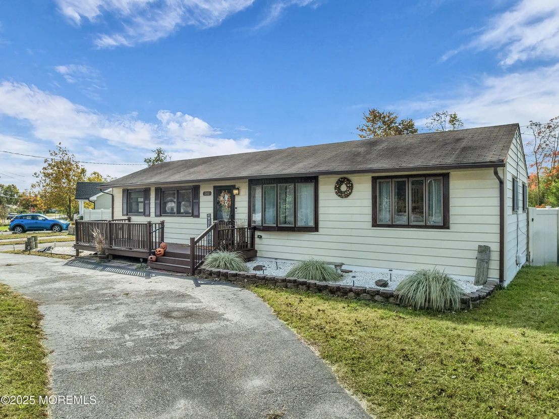 Photo of 202 Orangewood Drive