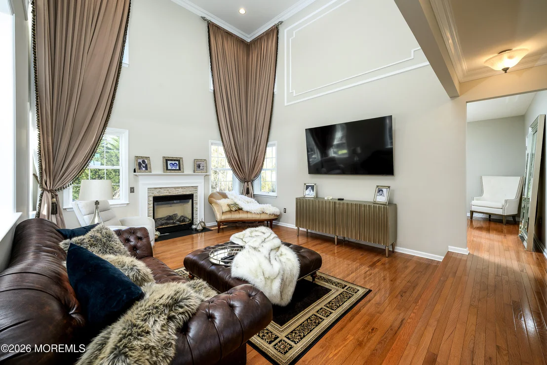 Photo of 4 Whispering Grove Boulevard
