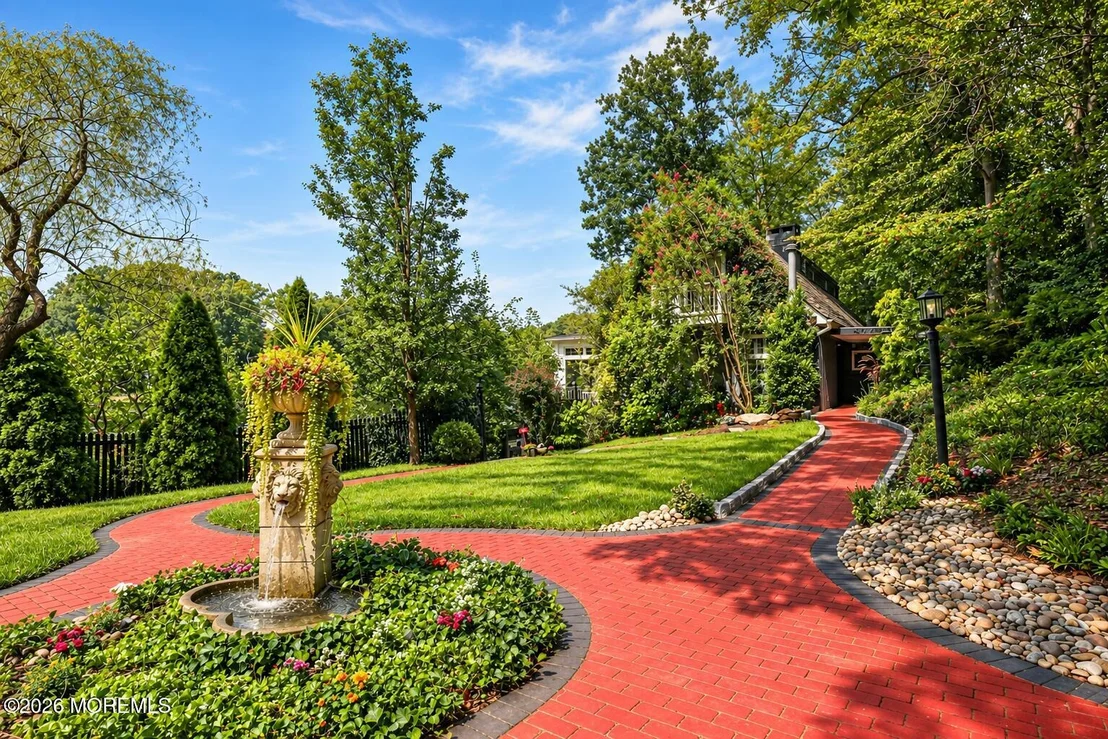Photo of 10C Edgemere Drive