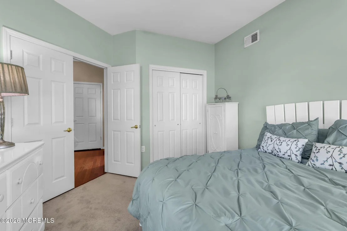 Photo of 18 Inkberry Lane