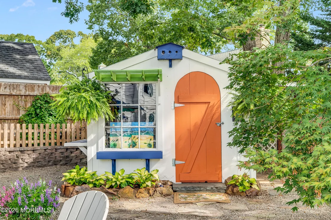 Photo of 157 17th Avenue