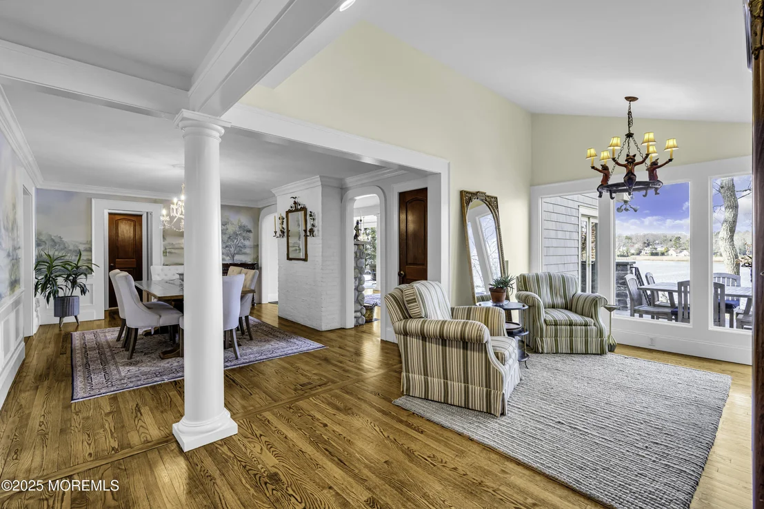 Photo of 2403 Riverside Terrace
