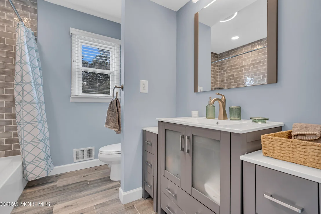 Photo of 31 4th Street