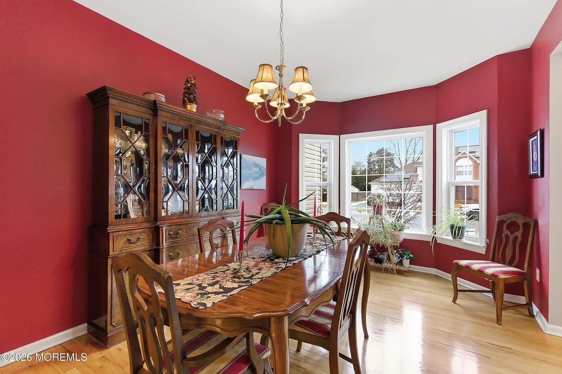 Photo of 433 Meadowood Road