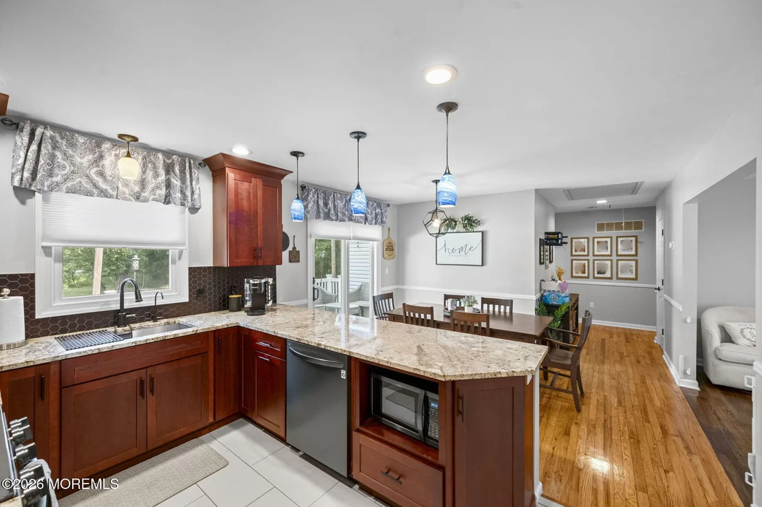 Photo of 213 Lloyd Road