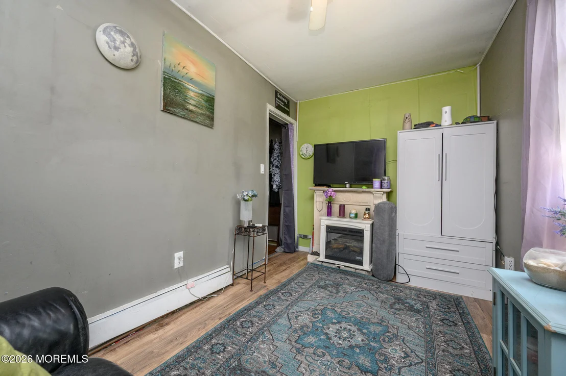 Photo of 904 Central Avenue