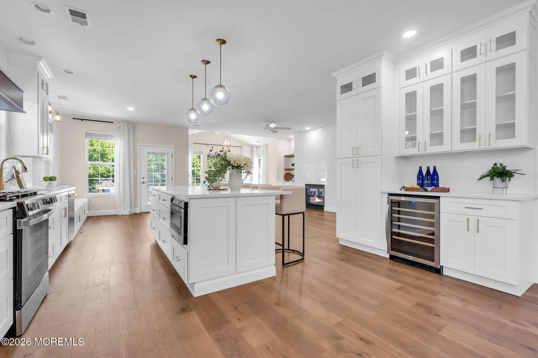 Photo of 83 Huntington Drive