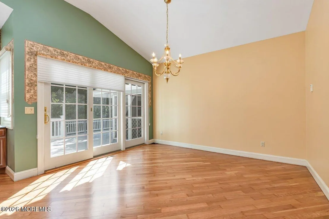 Photo of 48 Ravine Drive