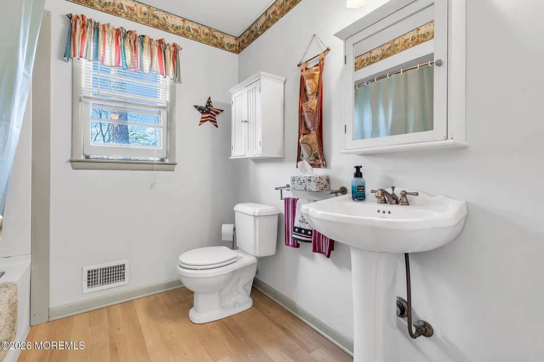 Photo of 641 Seventh Avenue