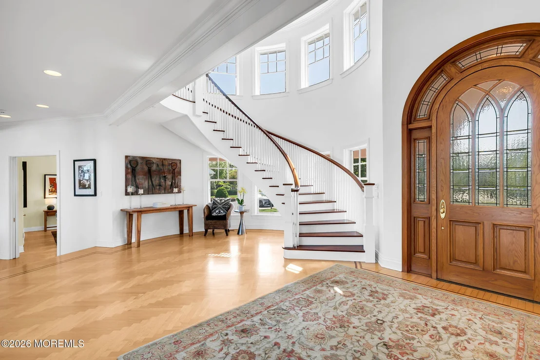 Photo of 229 Comanche Drive