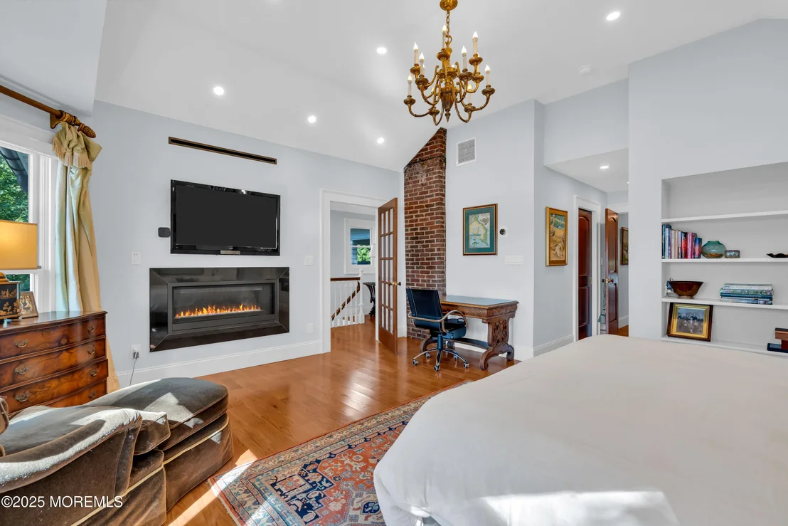 Photo of 2403 Riverside Terrace