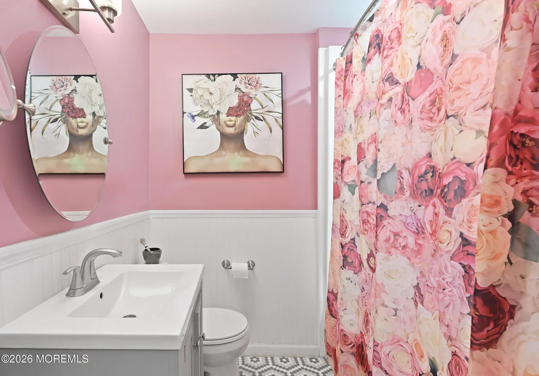 Photo of 12 Thompson Avenue
