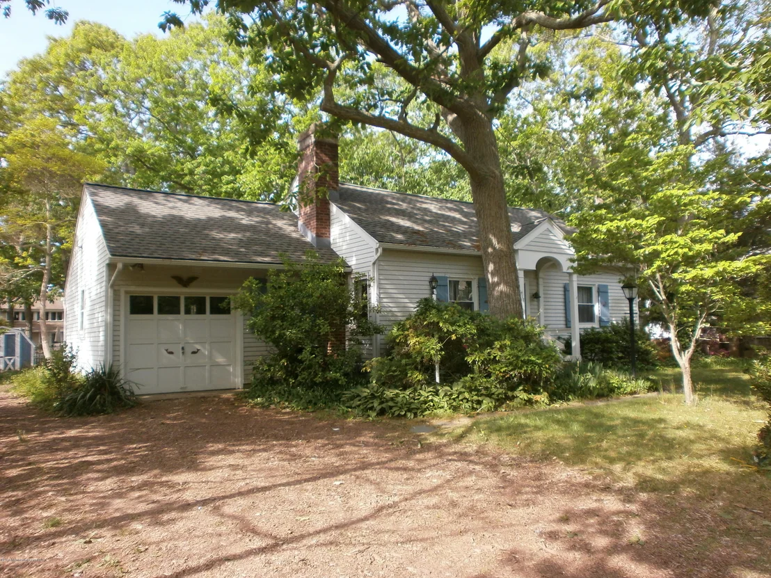 Photo of 417 Lincoln Avenue
