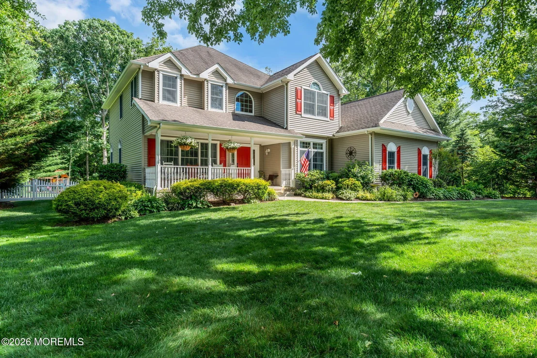 Photo of 2093 Overbrook Drive
