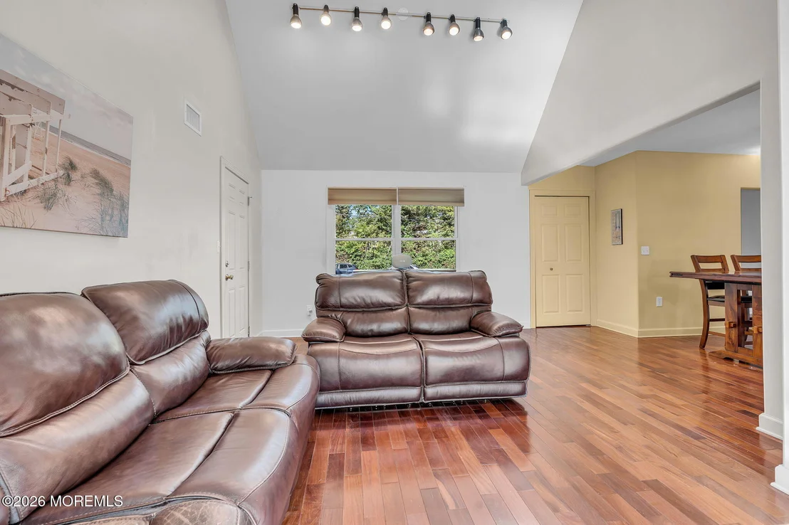 Photo of 2000 Monmouth Boulevard