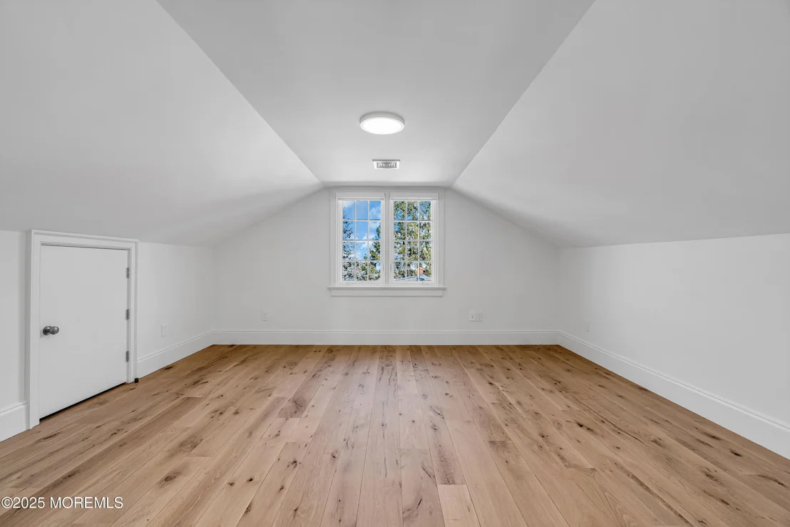 Photo of 327 South Boulevard