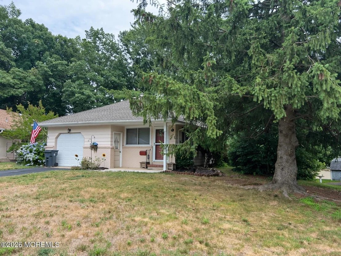 Photo of 28 Mount Rainier Drive