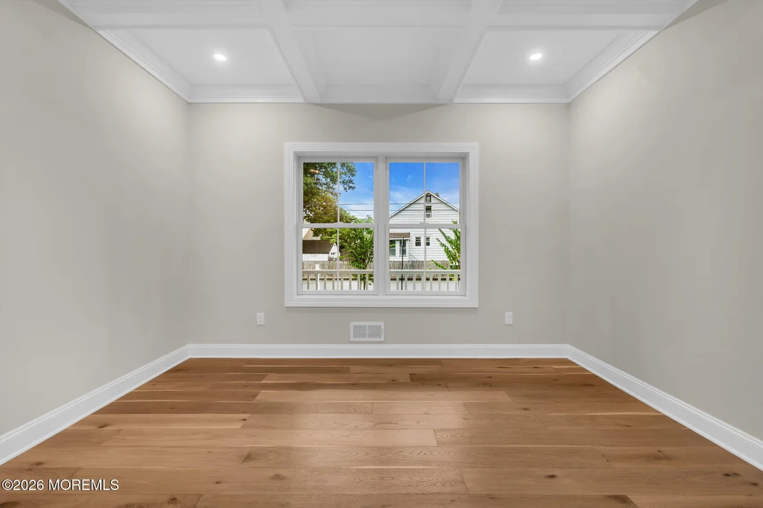 Photo of 1237 Benedict Street