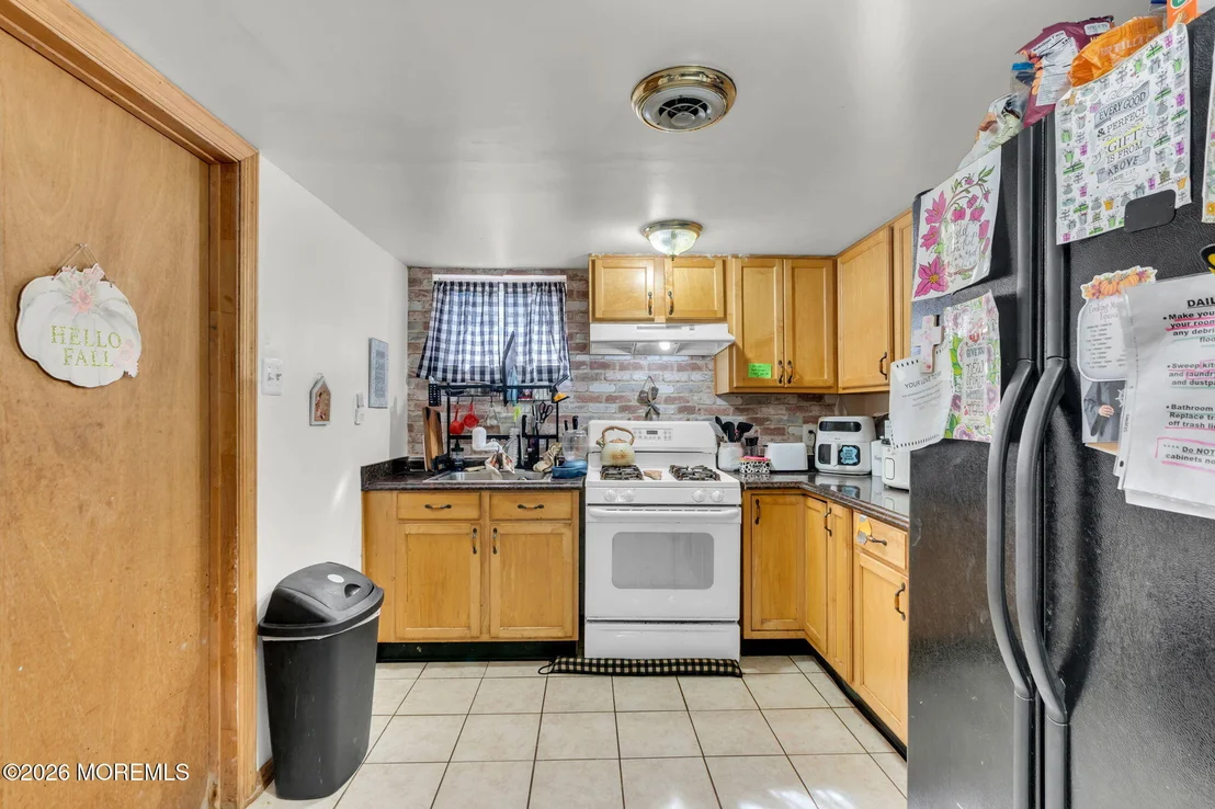 Photo of 303 W Commodore Boulevard