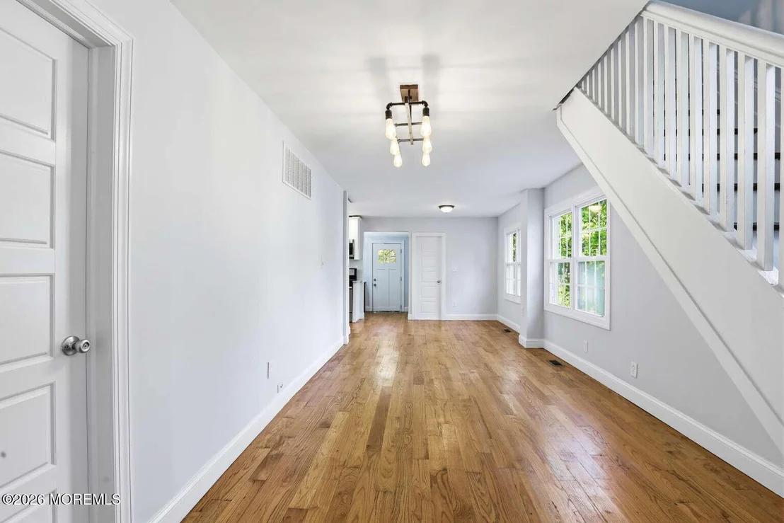 Photo of 8 Summit Road