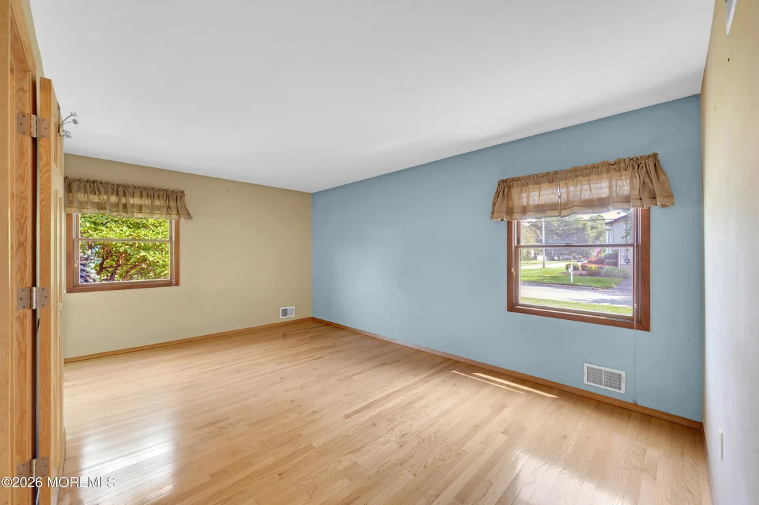 Photo of 718 Auth Avenue