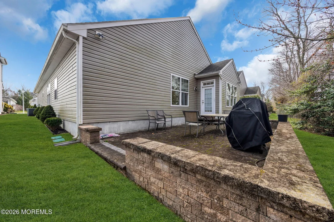 Photo of 37 Kingston Drive