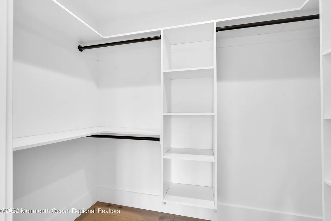 Photo of 376 Orenda Circle