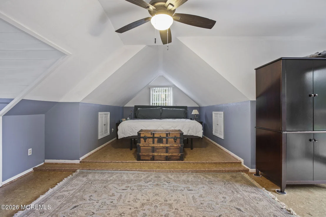 Photo of 30 S Lakeview Drive