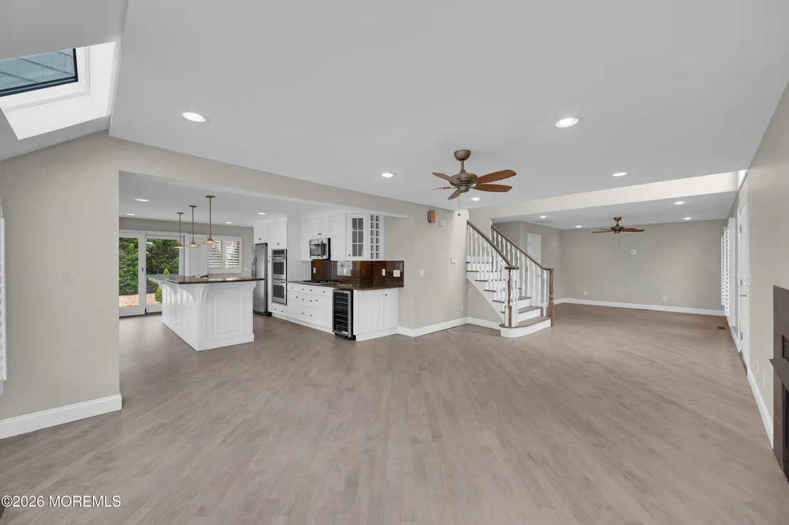 Photo of 3 7th Avenue