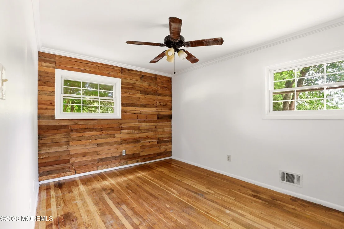 Photo of 5 Dogwood Drive