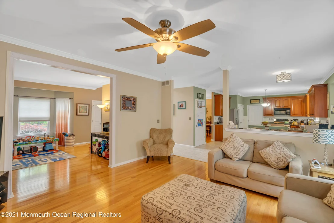 Photo of 7 River Edge Drive