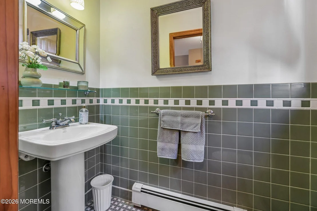 Photo of 1700 Maxwell Drive