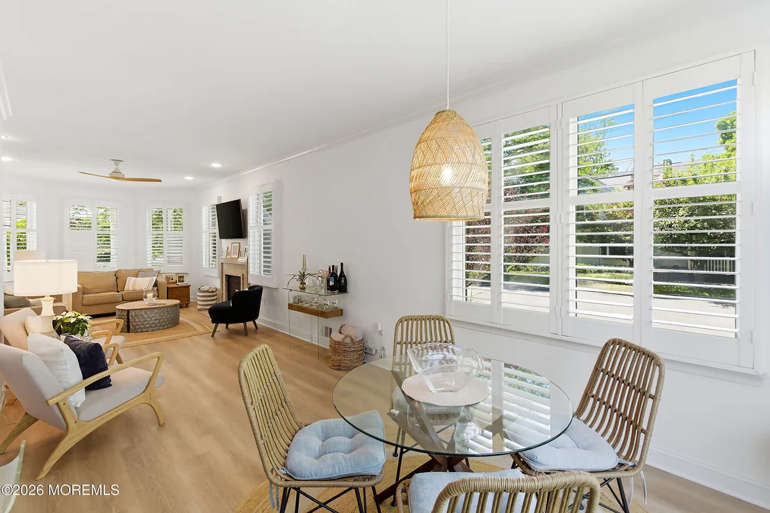 Photo of 384 Pine Avenue