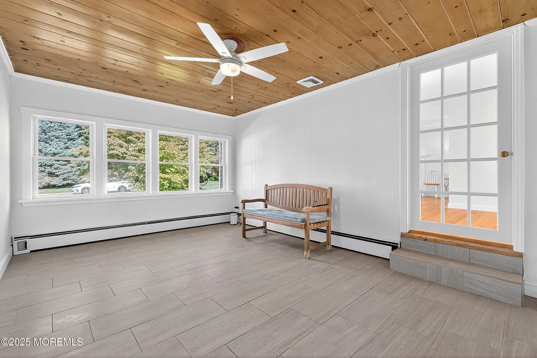 Photo of 7 Sunset Avenue