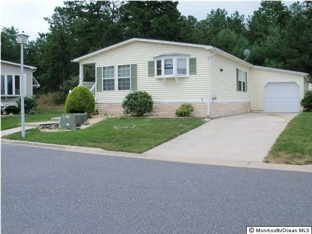 Photo of 615 Walden Way