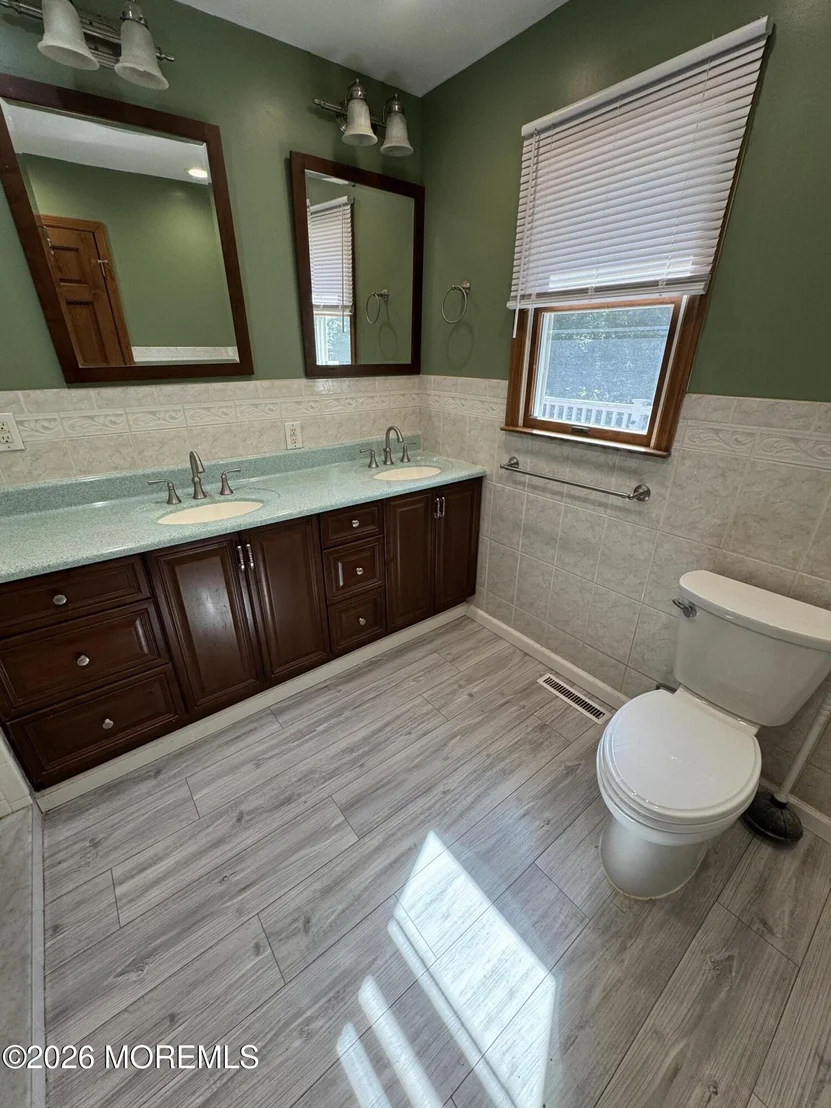 Photo of 21 Sylvan Boulevard