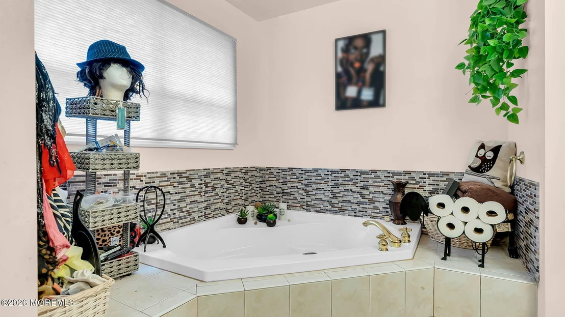 Photo of 645 Reed Road