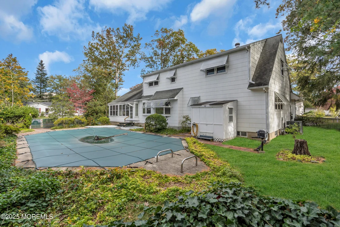 Photo of 32 Camelot Drive